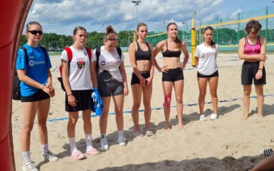 Sukces naszych uczennic i uczniów w siatkówce plażowej!