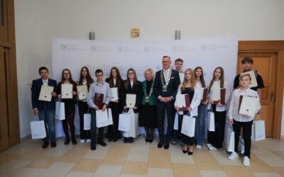 Brawo Ossolińczycy! Aż 6 stypendystów to  uczennice i uczniowie Ossolińczyka. Gratulujemy i jesteśmy dumni.